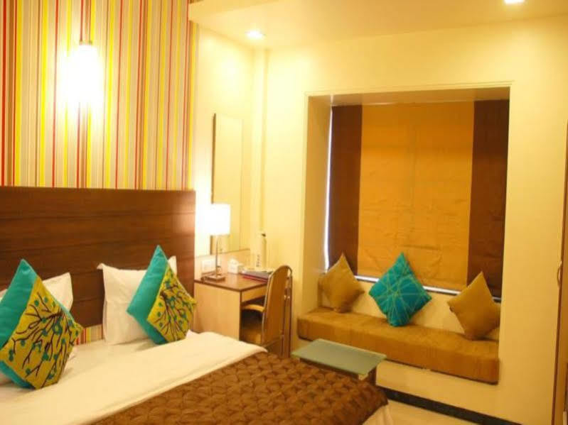 Executive Tamanna Hotel Hinjawadi Extérieur photo